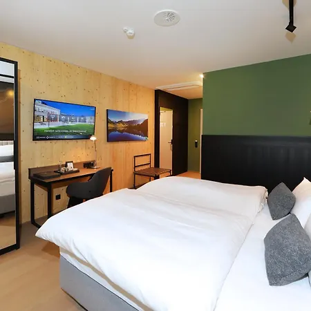 Steiermarkhof - Aus Holz Gebaut, Von Huegeln Gekuesst Отель