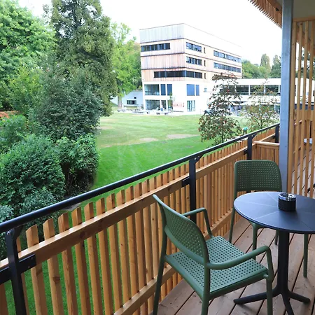 Steiermarkhof - Aus Holz Gebaut, Von Huegeln Gekuesst Отель 4*