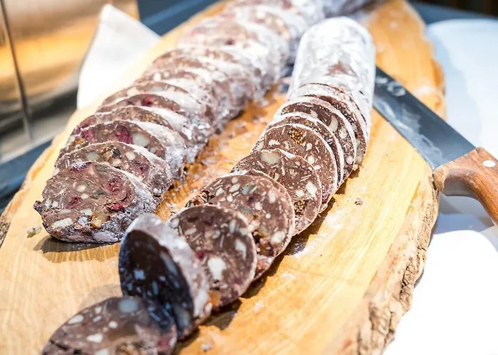 Steiermarkhof - Aus Holz Gebaut, Von Huegeln Gekuesst Hotell