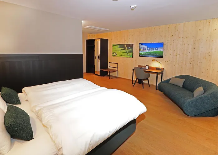 Hotell Steiermarkhof - Aus Holz Gebaut, Von Huegeln Gekuesst 4*