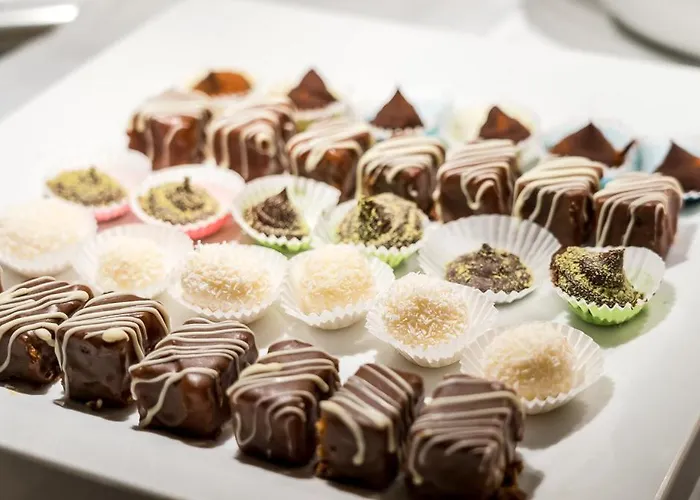 Hotell Steiermarkhof - Aus Holz Gebaut, Von Huegeln Gekuesst
