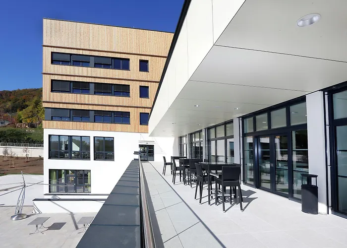 Steiermarkhof - Aus Holz Gebaut, Von Huegeln Gekuesst Hotell 4*