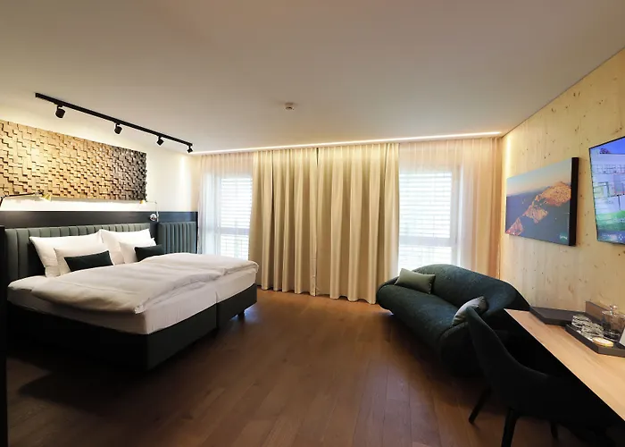 Hotel Steiermarkhof - Aus Holz Gebaut, Von Huegeln Gekuesst