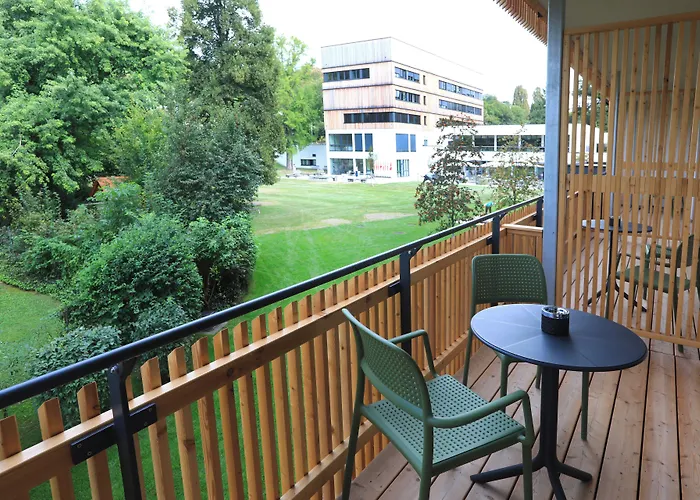 Steiermarkhof - Aus Holz Gebaut, Von Huegeln Gekuesst Hotell 4*