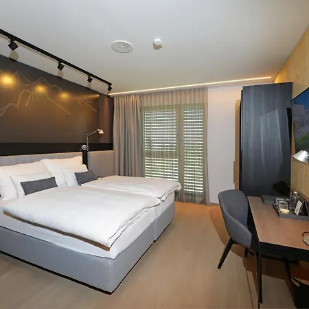 Hotel Steiermarkhof - Aus Holz Gebaut, Von Hügeln Geküsst 4*