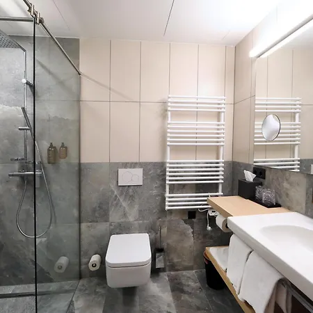 Hotel Steiermarkhof - Aus Holz Gebaut, Von Huegeln Gekuesst 4*