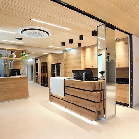 Steiermarkhof - Aus Holz Gebaut, Von Huegeln Gekuesst Hotel