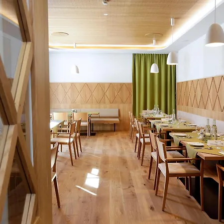 Steiermarkhof - Aus Holz Gebaut, Von Huegeln Gekuesst 4* غراتس