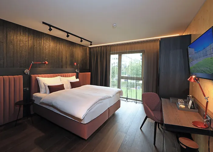 Hotel Steiermarkhof - Aus Holz Gebaut, Von Huegeln Gekuesst 4*