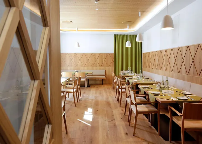 Steiermarkhof - Aus Holz Gebaut, Von Huegeln Gekuesst 4* غراتس